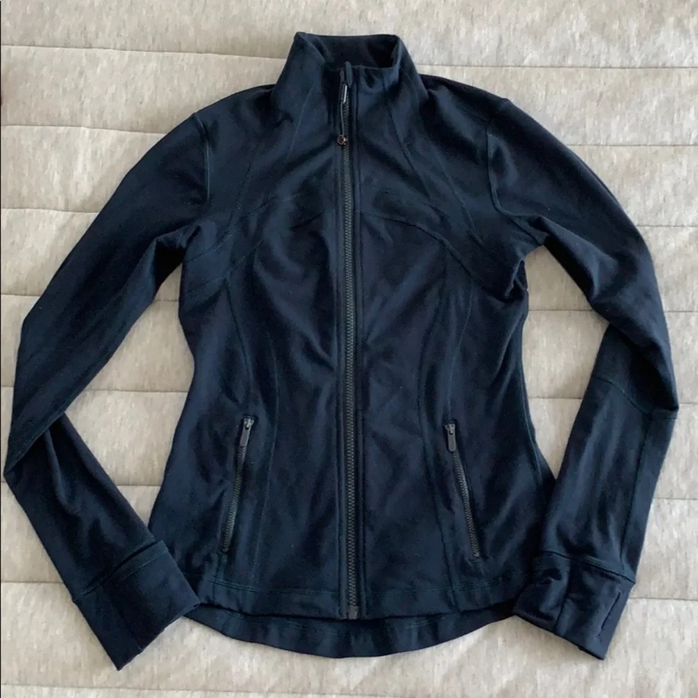 lululemon athletica navy Jacket - Picture 2 of 7